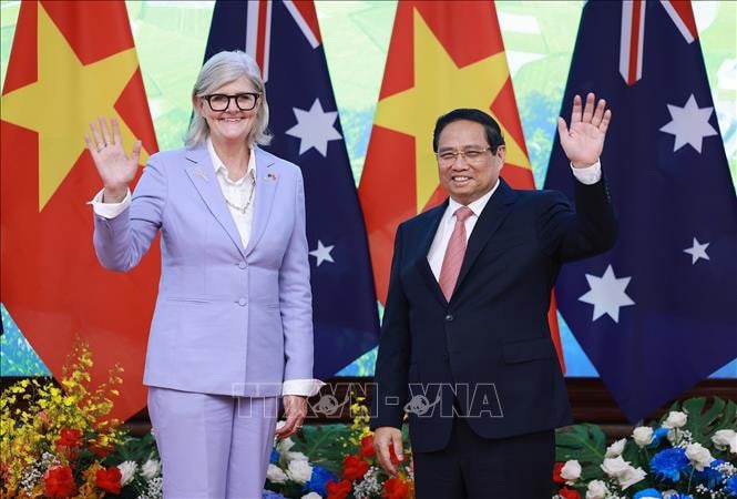 Thủ tướng Phạm Minh Chính hội kiến Toàn quyền Australia Sam Mostyn. Ảnh: Dương Giang/TTXVN .