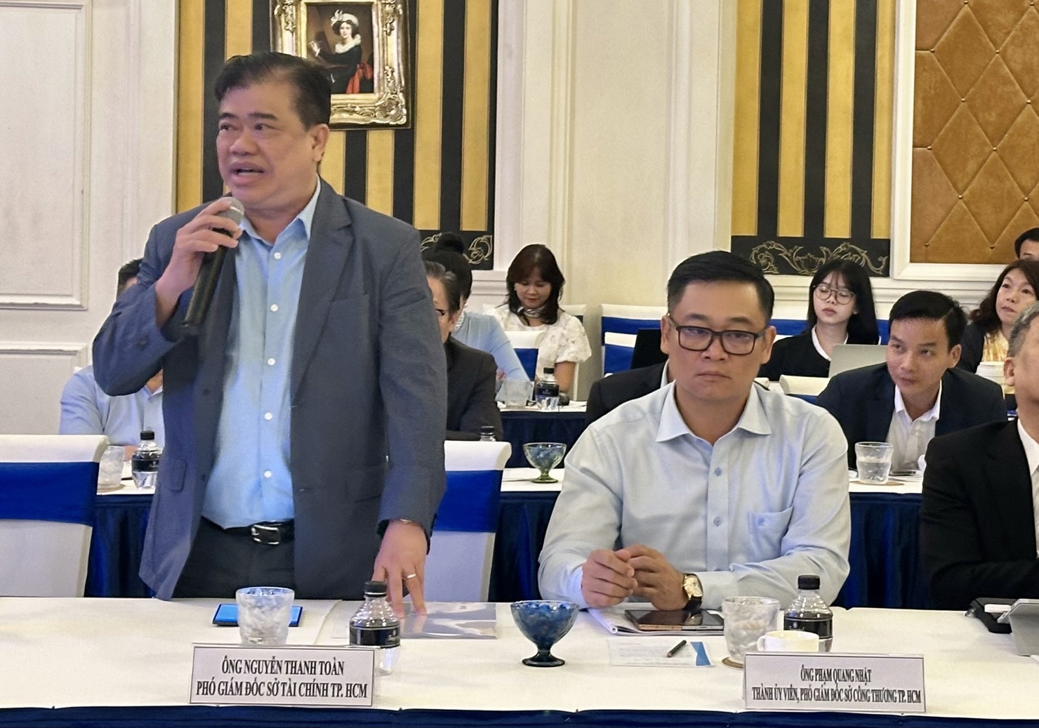 &Ocirc;ng Nguyễn Thanh To&agrave;n- Ph&oacute; Gi&aacute;m đốc Sở T&agrave;i ch&iacute;nh TP. Hồ Ch&iacute; Minh ph&aacute;t biểu tại tọa đ&agrave;m. Ảnh: T.H