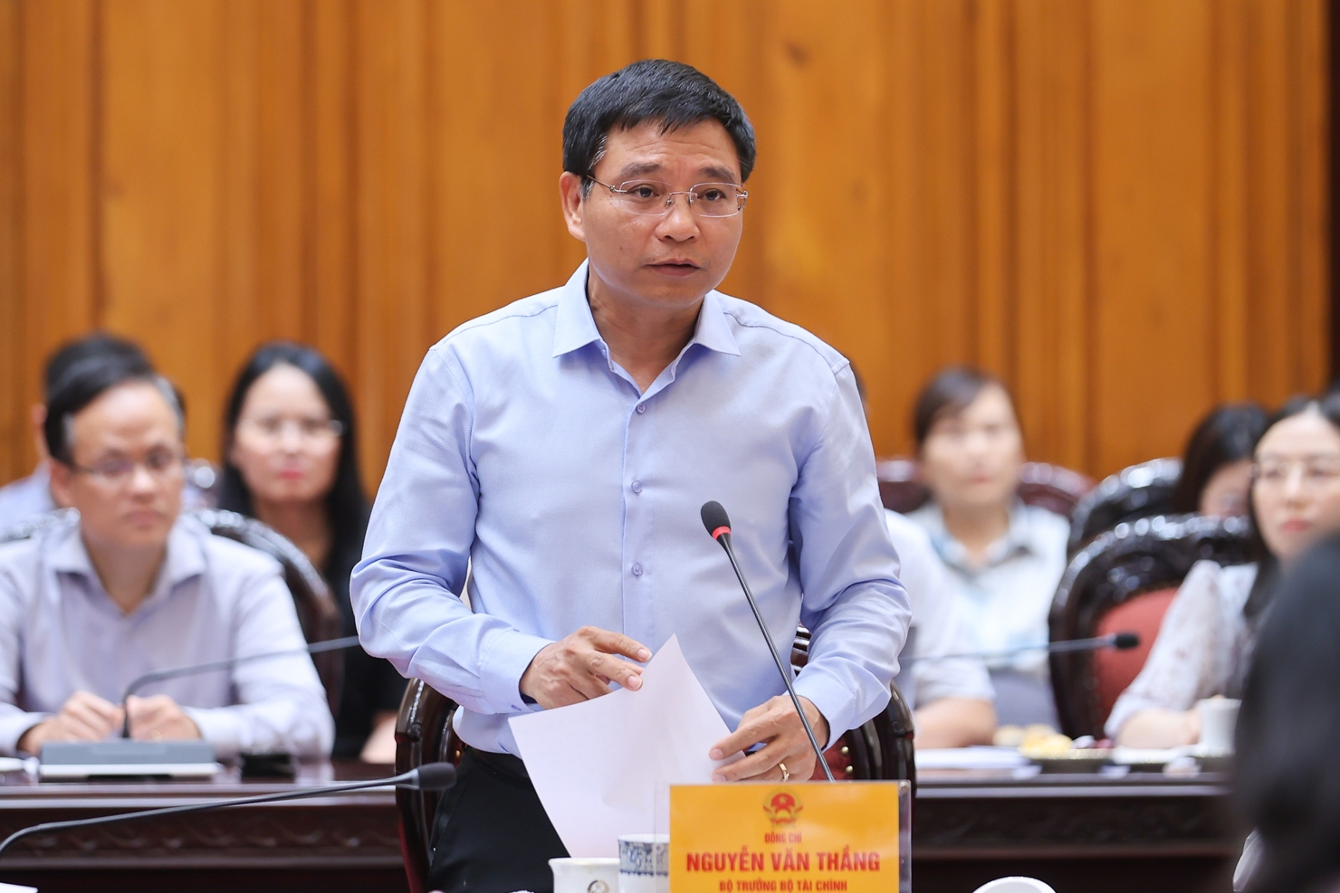 Bộ trưởng Bộ T&agrave;i ch&iacute;nh Nguyễn Văn Thắng ph&aacute;t biểu tại cuộc họp. Ảnh: VGP/Nhật Bắc