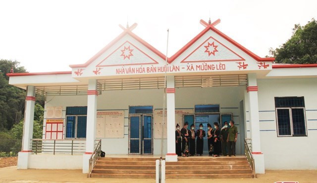 Nh&agrave; văn h&oacute;a bản Huổi L&agrave;n, x&atilde; Mường L&egrave;o, huyện Sốp Cộp x&acirc;y dựng khang trang