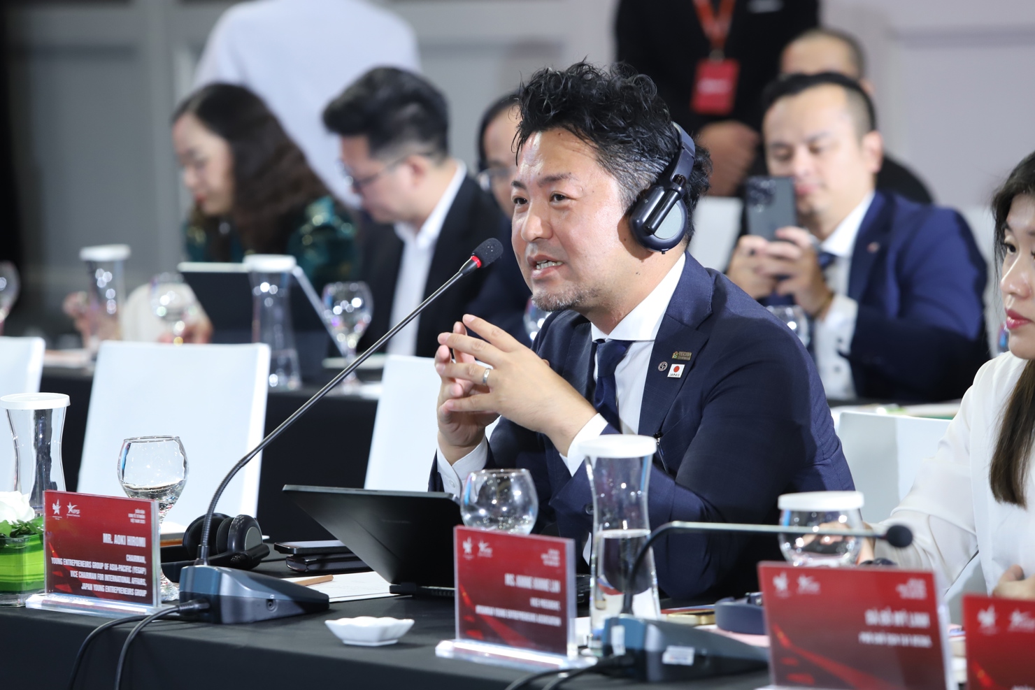 Đại diện Đại sứ qu&aacute;n Nhật Bản tại Việt Nam n&ecirc;u &yacute; kiến tại phi&ecirc;n đối thoại.