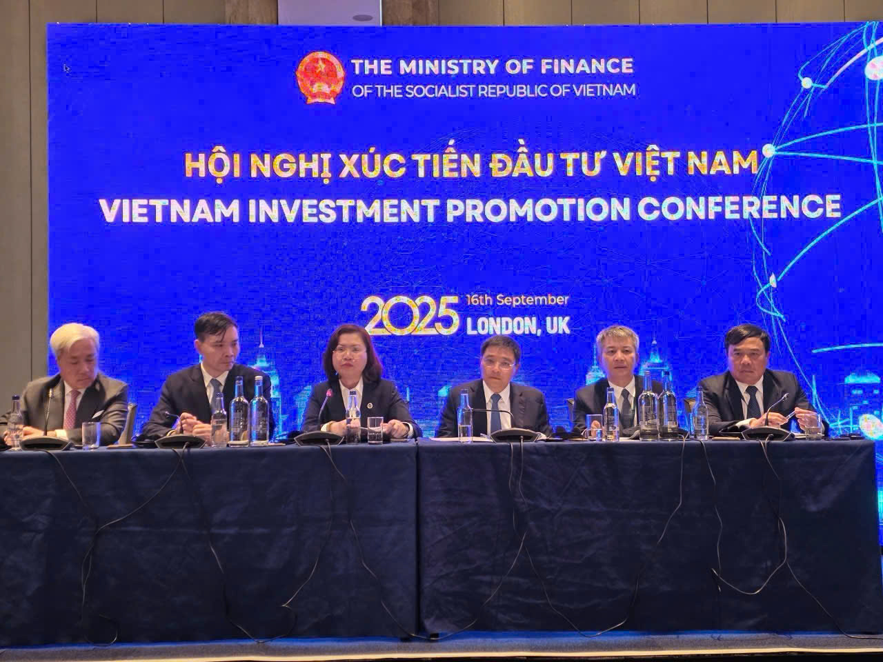 Hội nghị mở ra một tầm nh&igrave;n hợp t&aacute;c d&agrave;i hạn, bền vững giữa doanh nghiệp, nh&agrave; đầu tư Việt Nam - Vương quốc Anh.
