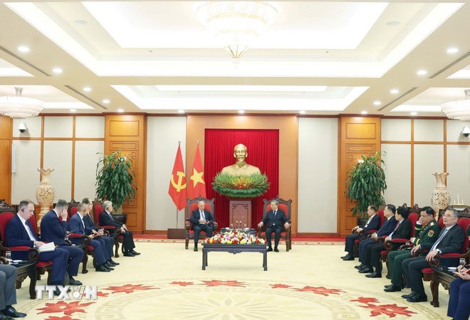 Tổng B&iacute; thư T&ocirc; L&acirc;m tiếp Trợ l&yacute; Tổng thống, Chủ tịch Hội đồng Biển Li&ecirc;n bang Nga Nicolai Patrushev. Ảnh: Thống Nhất/TTXVN. &nbsp;