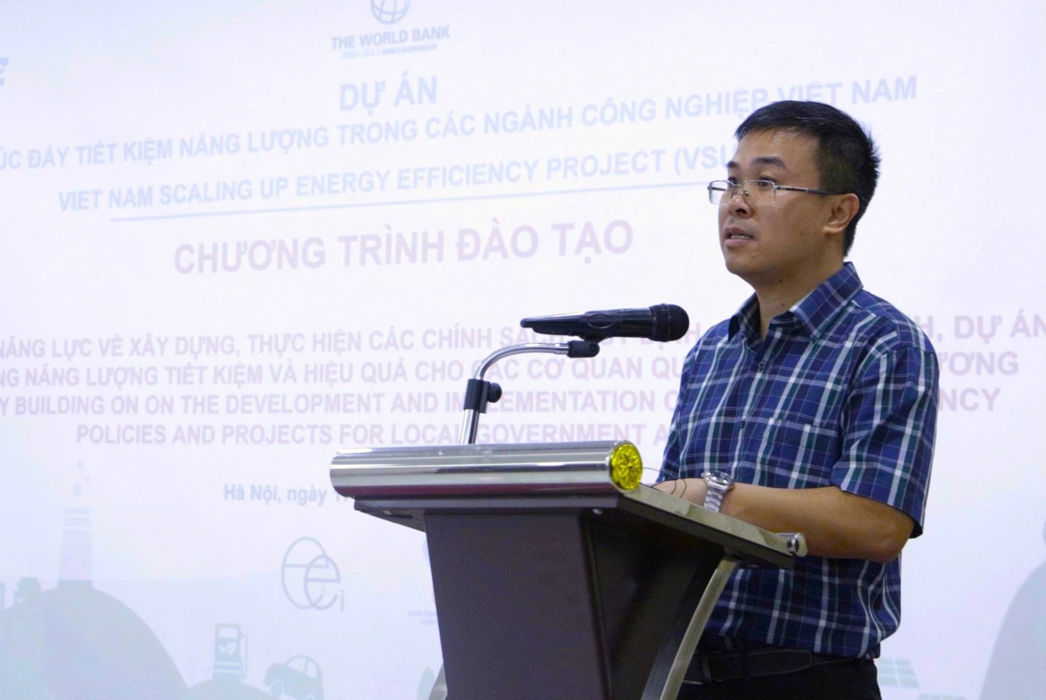 &Ocirc;ng Ho&agrave;ng Việt Dũng (Bộ C&ocirc;ng Thương) chia sẻ tại chương tr&igrave;nh