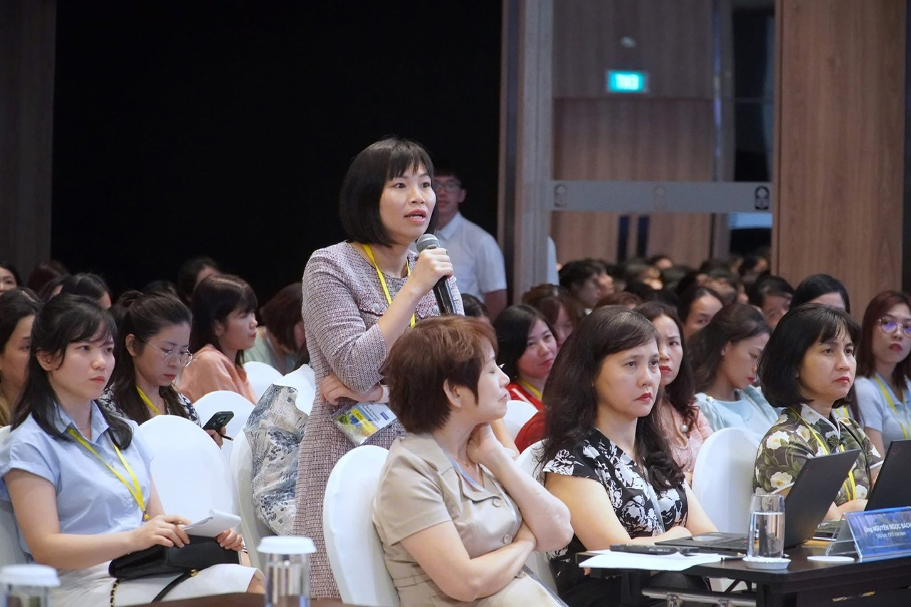 Đại diện doanh nghiệp chia sẻ vướng mắc trong &aacute;p dũng ch&iacute;nh s&aacute;ch Thuế - hải quan