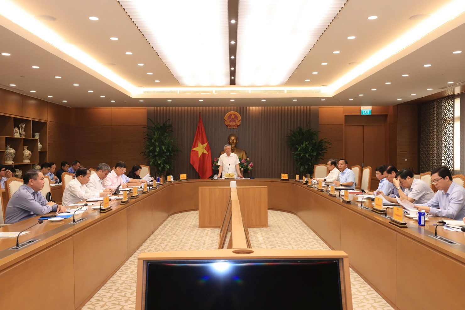 Ph&oacute; Thủ tướng Thường trực Ch&iacute;nh phủ Nguyễn H&ograve;a B&igrave;nh chủ tr&igrave; cuộc họp của Ban Chỉ đạo 751.&nbsp; Ảnh:&nbsp;VGP.
