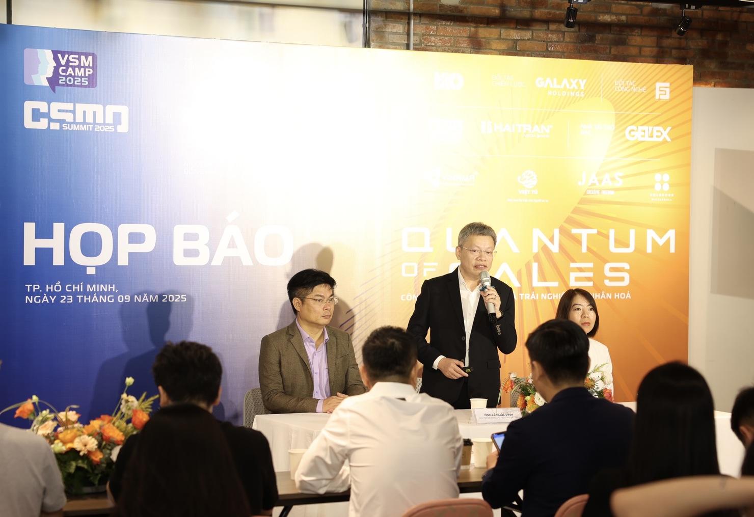 Quang cảnh họp b&aacute;o th&ocirc;ng tin về Đại hội Sales v&agrave; Marketing to&agrave;n quốc