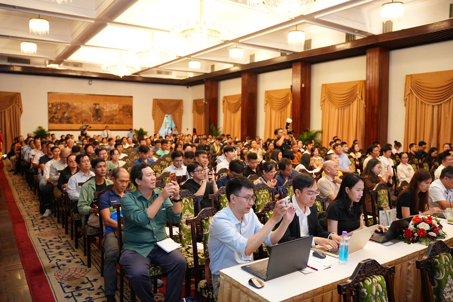 To&agrave;n cảnh Đại hội.