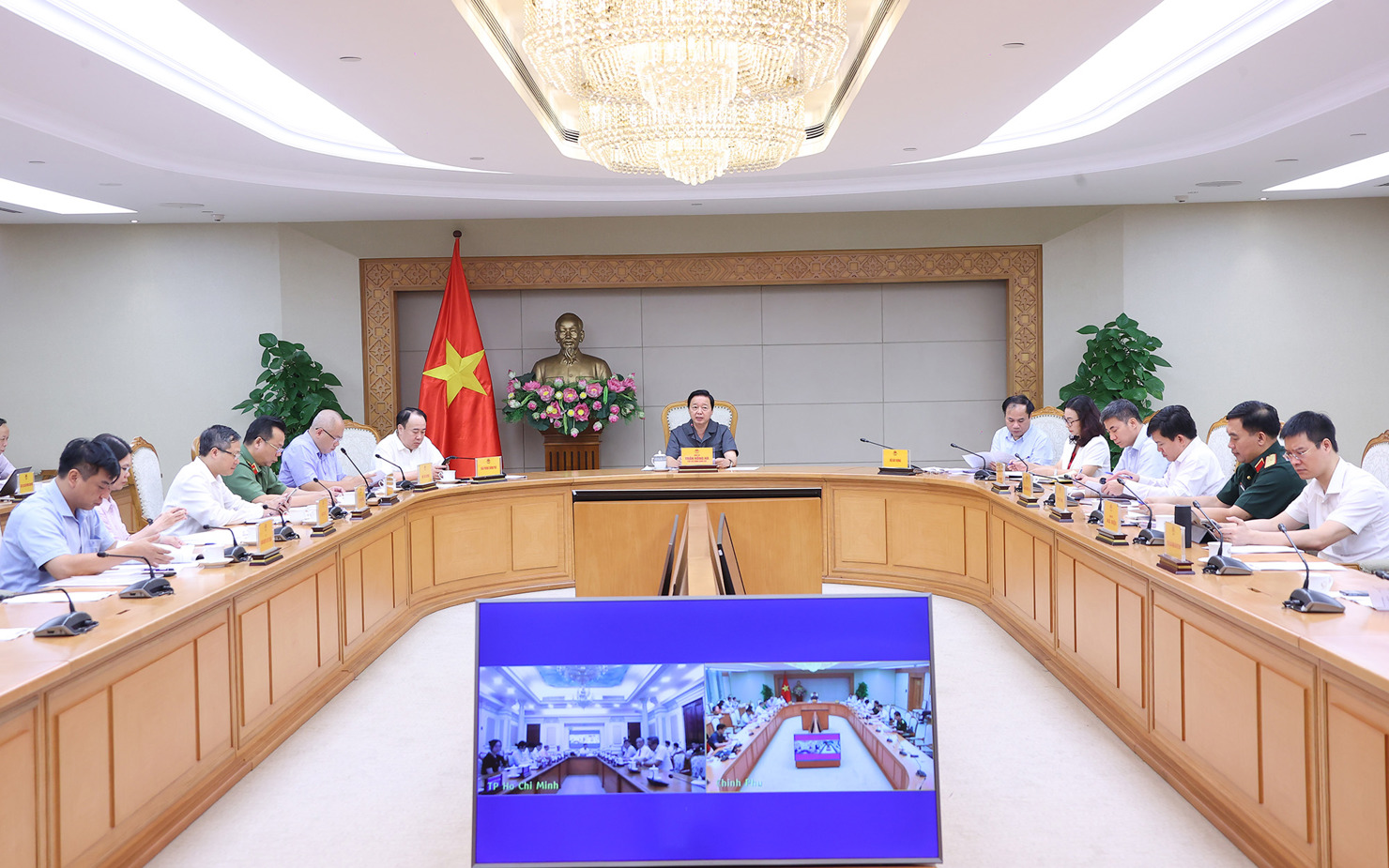 Ph&oacute; Thủ tướng Trần Hồng H&agrave; y&ecirc;u cầu, Quỹ Nh&agrave; ở quốc gia v&igrave; vậy cần được thiết kế b&agrave;i bản, linh hoạt. Ảnh: VGP.