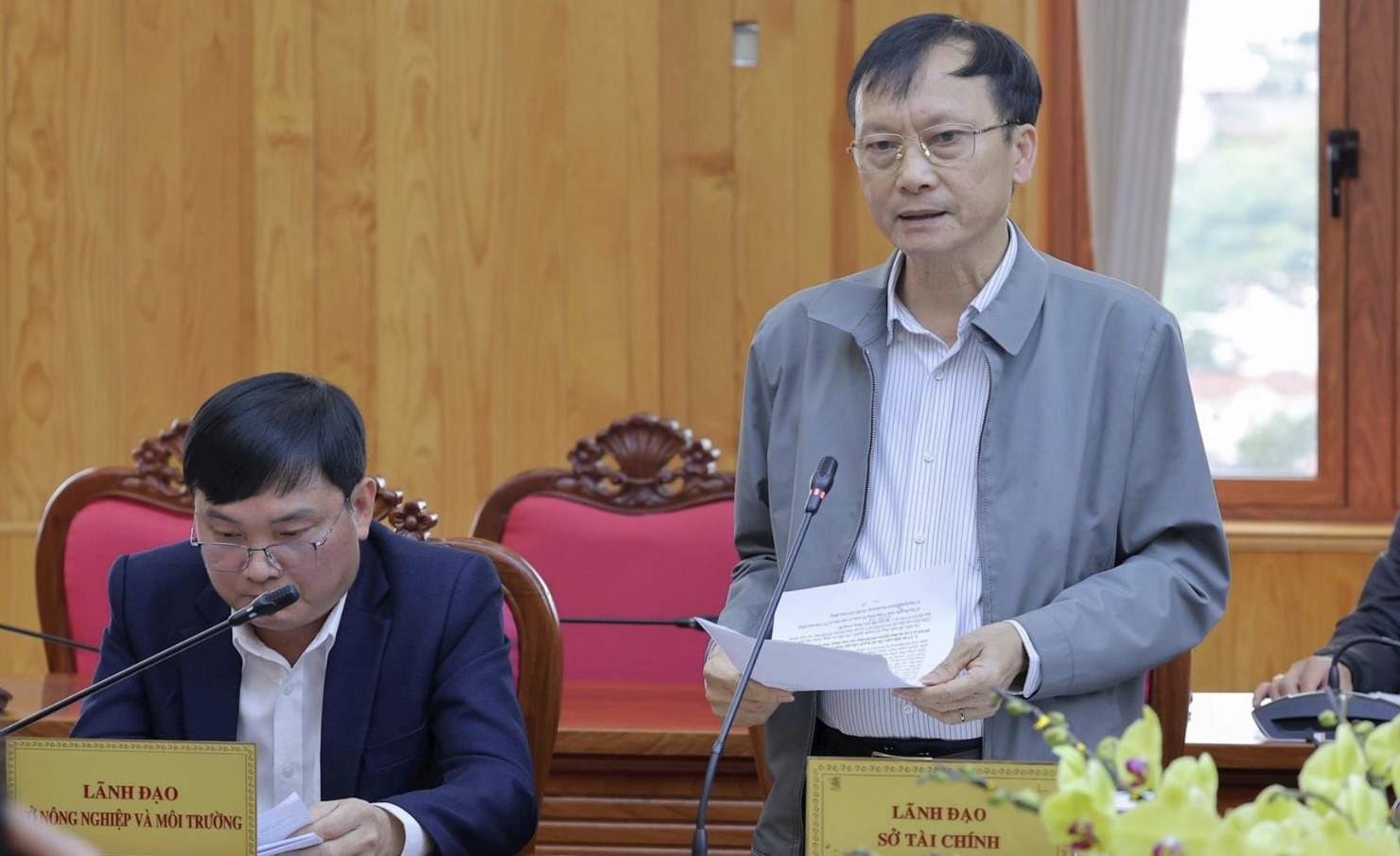 Đại diện Sở T&agrave;i ch&iacute;nh tỉnh L&acirc;m Đồng ph&aacute;t biểu tại buổi l&agrave;m việc. Ảnh: Nguyễn Nghĩa