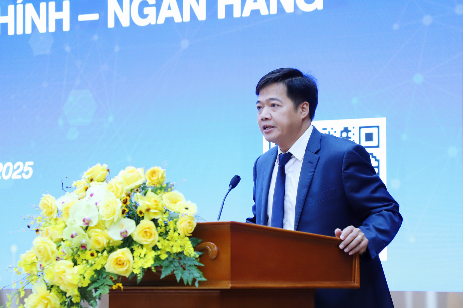 &Ocirc;ng Nguyễn Anh Tuấn - Ph&oacute; Cục trưởng Cục Đầu tư nước ngo&agrave;i (Bộ T&agrave;i ch&iacute;nh) ph&aacute;t biểu khai mạc Tọa đ&agrave;m.