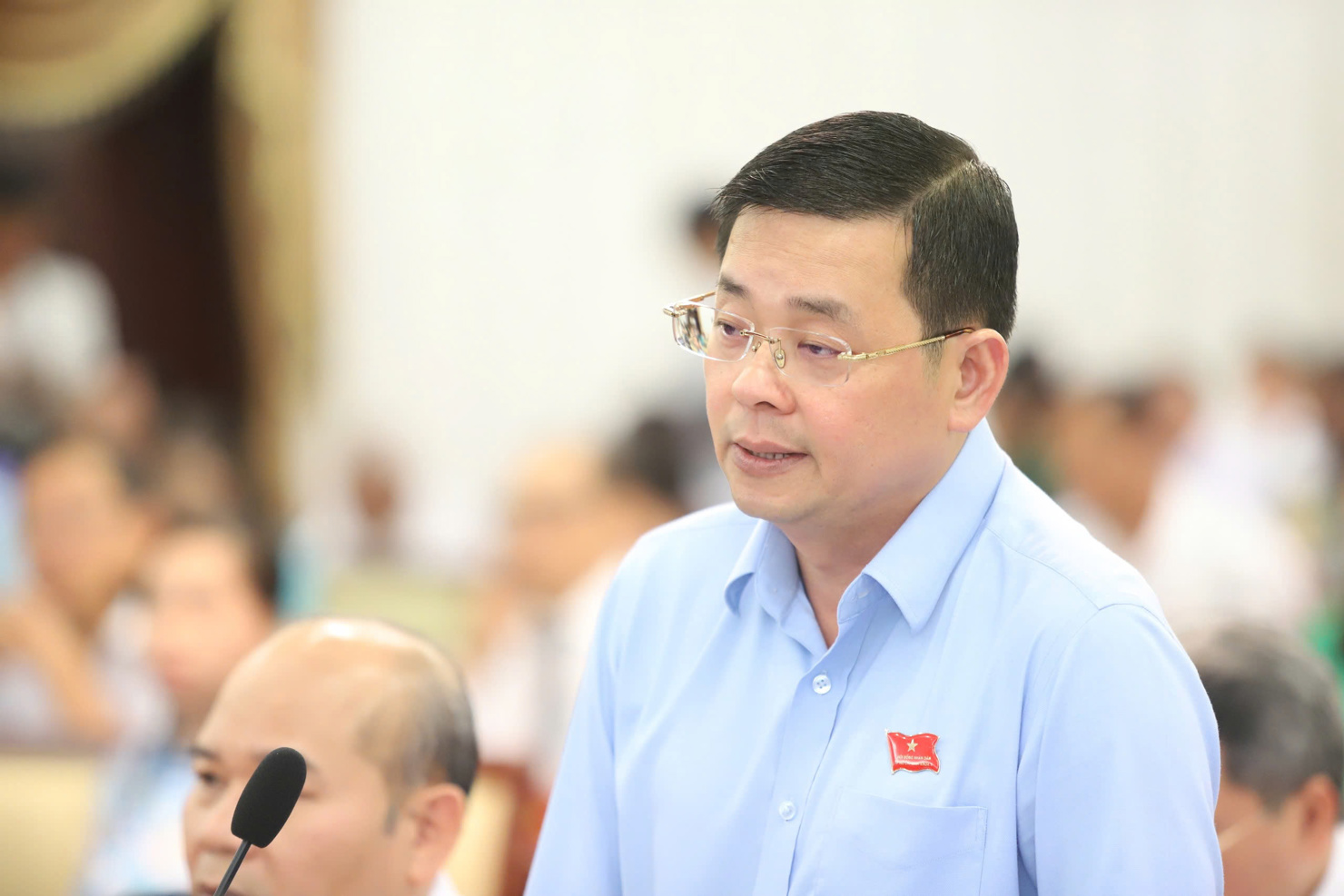 Gi&aacute;m đốc Sở N&ocirc;ng nghiệp v&agrave; M&ocirc;i trường TP. Hồ Ch&iacute; Minh Nguyễn To&agrave;n Thắng giải tr&igrave;nh đề xuất. Ảnh: Phạm Thọ