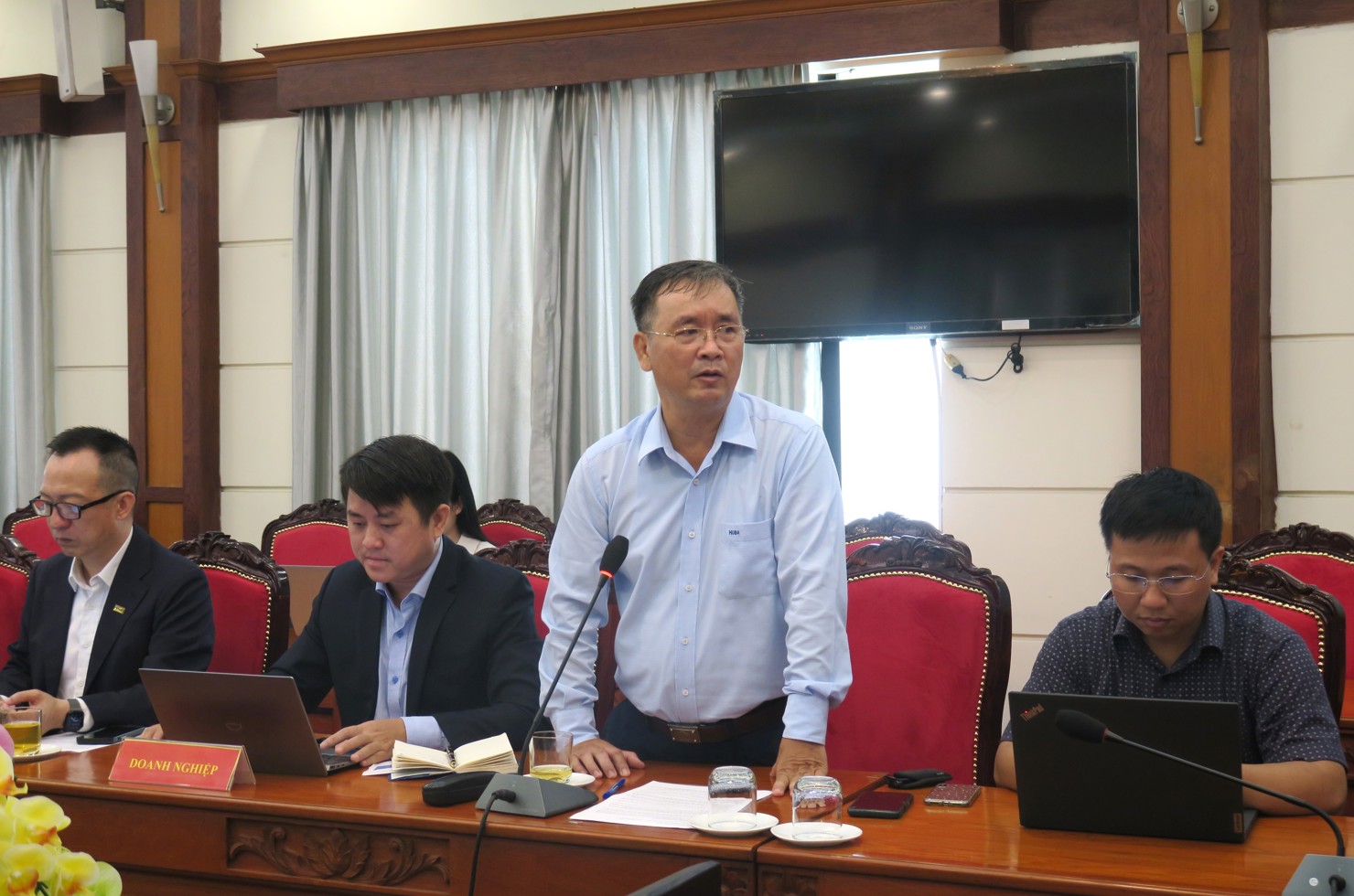 &Ocirc;ng Nguyễn Đức Nghĩa - Ph&oacute; Gi&aacute;m đốc Trung t&acirc;m dịch vụ hỗ trợ doanh nghiệp nhỏ v&agrave; vừa thuộc Hiệp hội Doanh nghiệp TP. Hồ Ch&iacute; Minh. Ảnh: Đức Mỹ