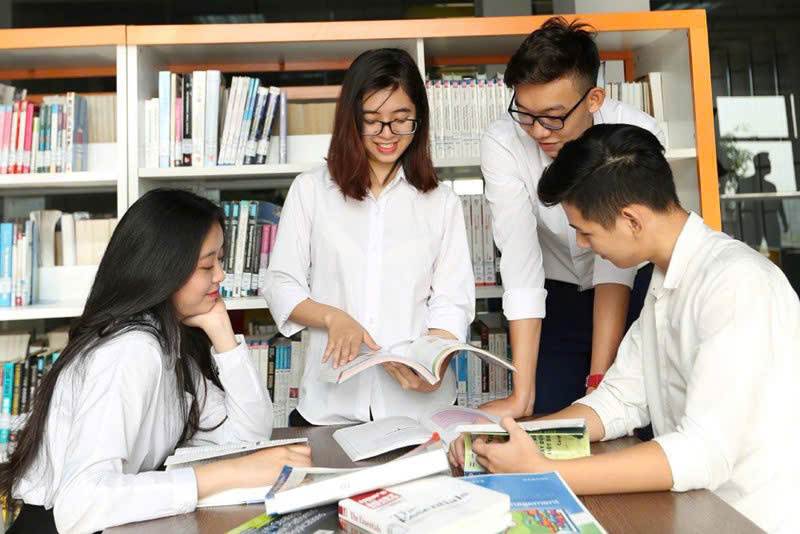 Nghị quyết 71 l&agrave; nghị quyết c&oacute; &yacute; nghĩa đặc biệt quan trọng, mang tầm chiến lược để thực hiện đột ph&aacute; chiến lược ph&aacute;t triển nguồn nh&acirc;n lực. Ảnh: Hải Nguy&ecirc;n
