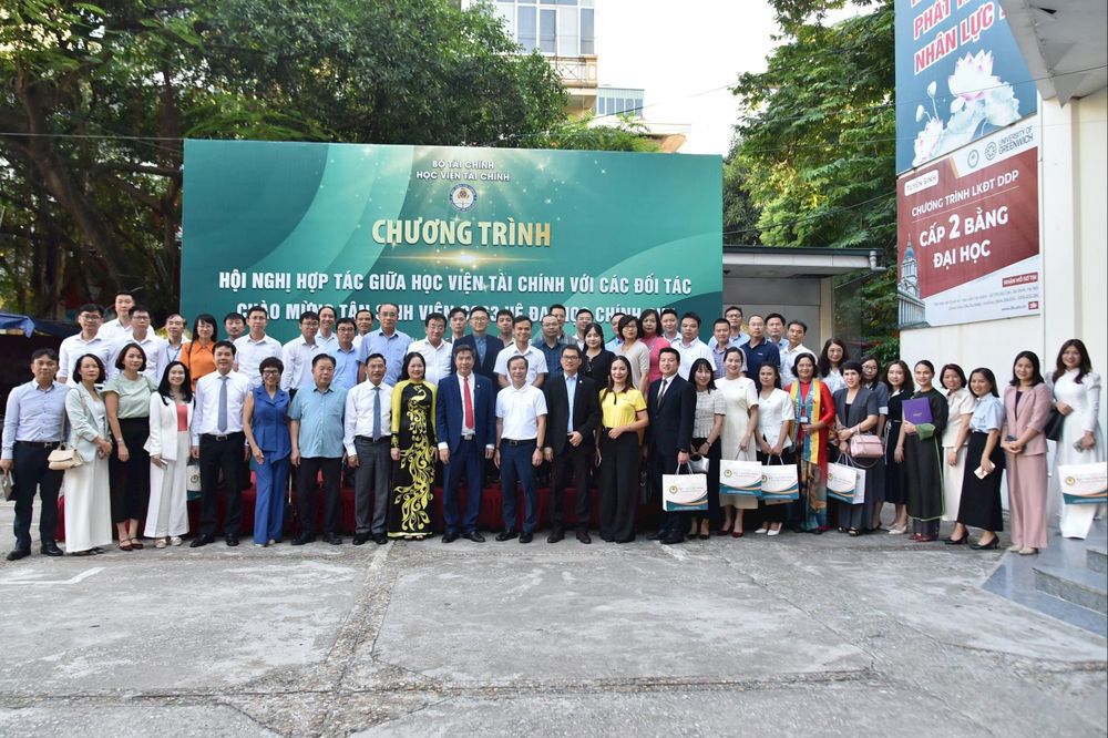 Học viện Tài chính đã ký kết hợp tác với hơn 200 tổ chức doanh nghiệp, ngân hàng và trường đại học trong nước và quốc tế.