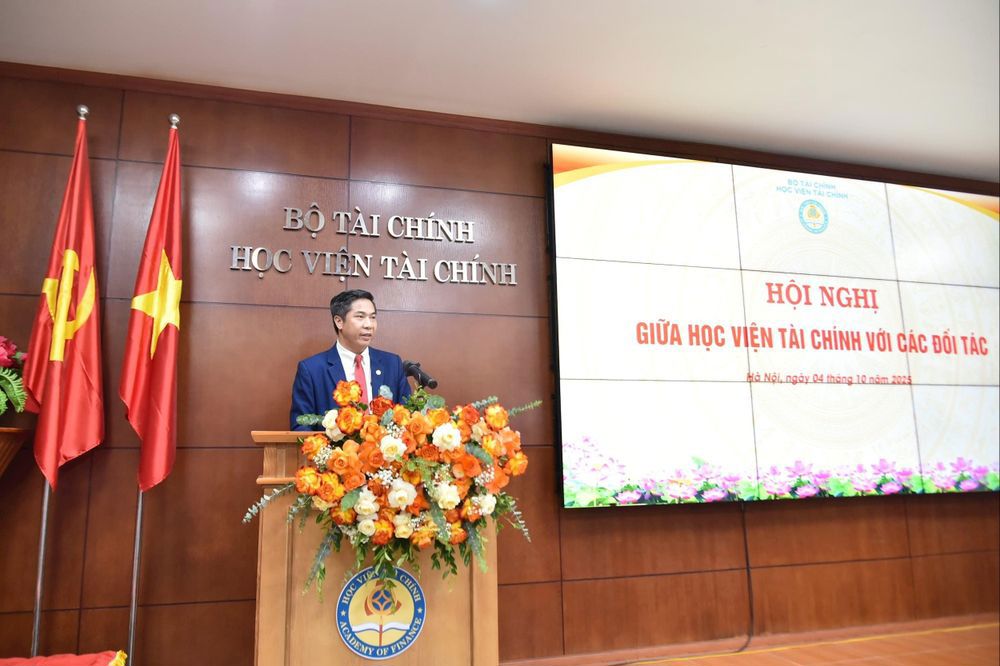 PGS.TS Nguyễn Đào Tùng - Giám đốc Học viện Tài chính phát biểu tại Hội nghị.
