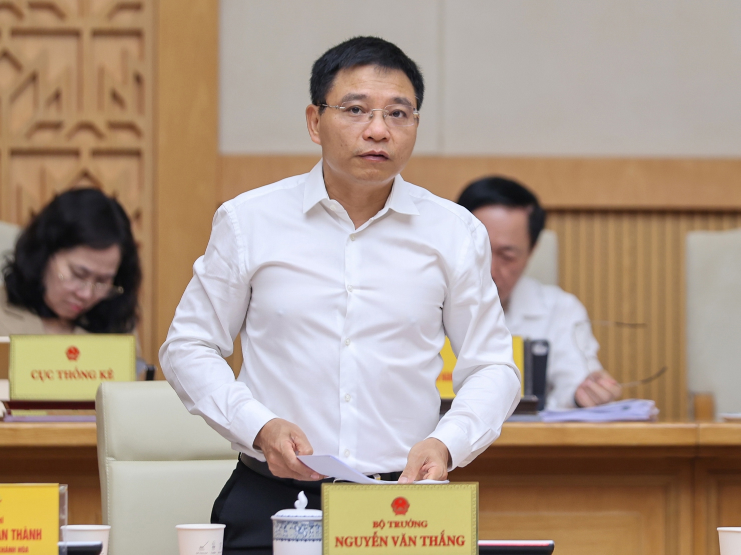 Bộ trưởng Bộ T&agrave;i ch&iacute;nh Nguyễn Văn Thắng cho biết tăng trưởng GDP qu&yacute; III ước đạt tr&ecirc;n 8% so với c&ugrave;ng kỳ.
