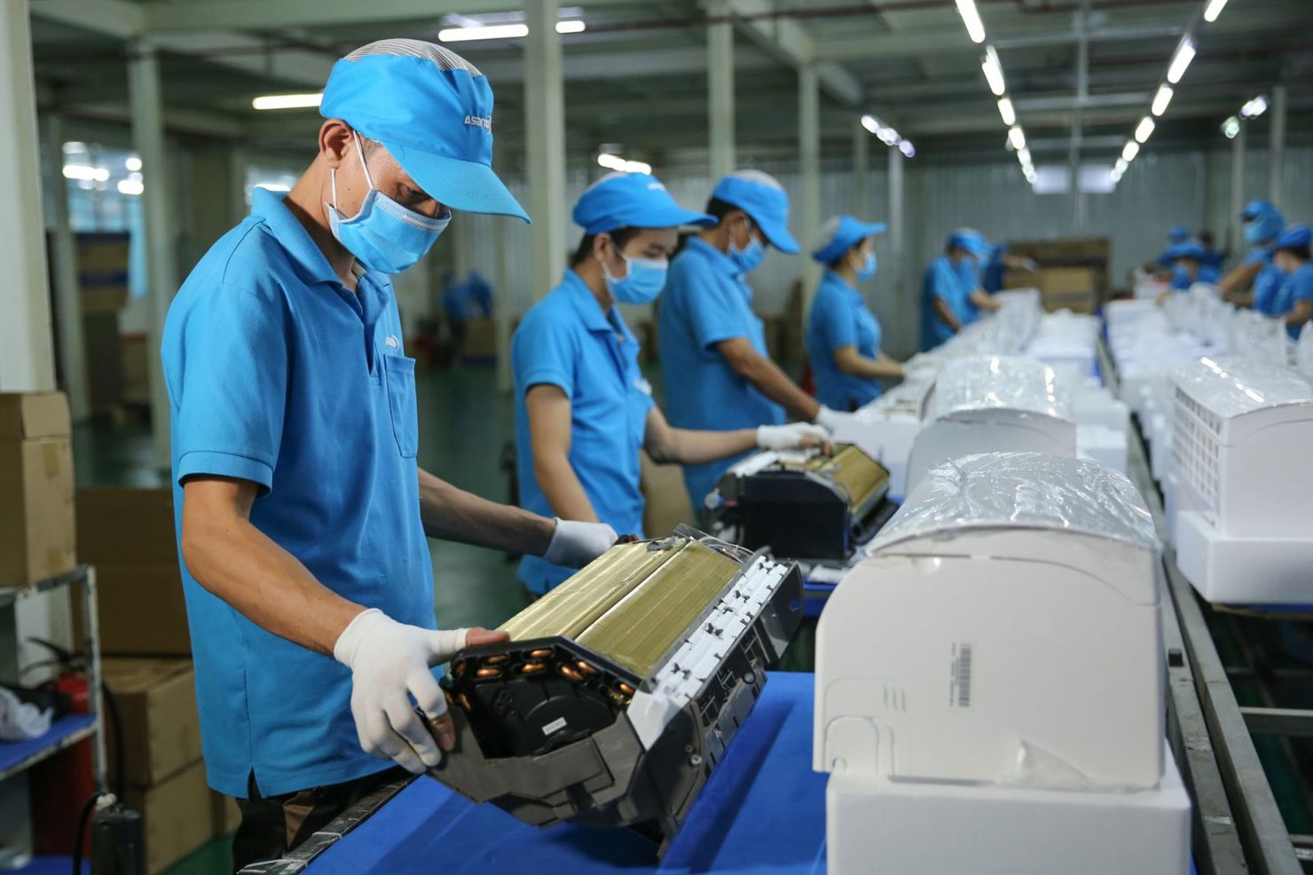 Số lượng doanh nghiệp th&agrave;nh lập mới, vốn đăng k&yacute; v&agrave; lao động đều tăng mạnh so với c&ugrave;ng kỳ năm trước.