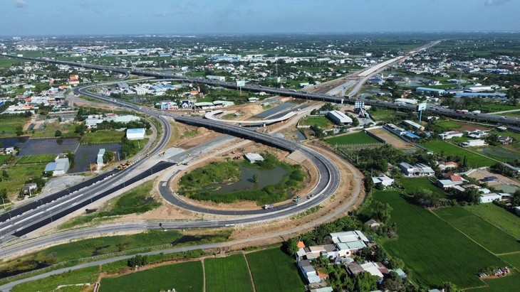 Dự &aacute;n V&agrave;nh đai 3 đang trong giai đoạn thi c&ocirc;ng cao điểm, c&aacute;c dự &aacute;n th&agrave;nh phần đ&atilde; ho&agrave;n th&agrave;nh 100% c&ocirc;ng t&aacute;c b&agrave;n giao mặt bằng. Ảnh: TL