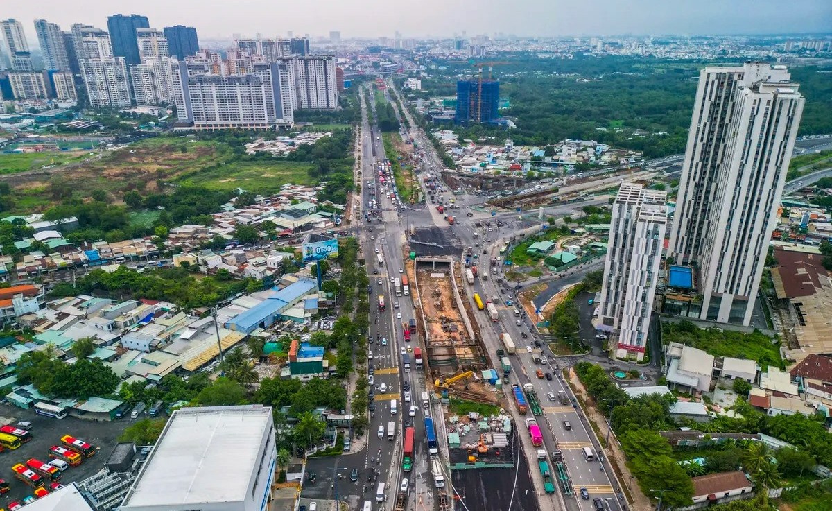 C&ocirc;ng t&aacute;c giải ng&acirc;n vốn tập trung chủ yếu v&agrave;o c&aacute;c dự &aacute;n trọng điểm về hạ tầng giao th&ocirc;ng, chỉnh trang đ&ocirc; thị. Ảnh: TL