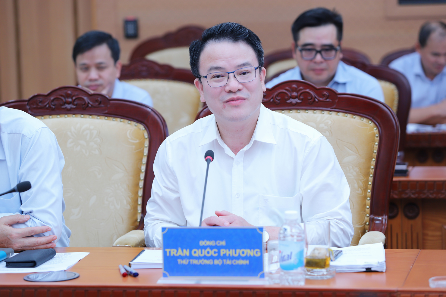 Thứ trưởng Trần Quốc Phương ph&aacute;t biểu tại cuộc họp.