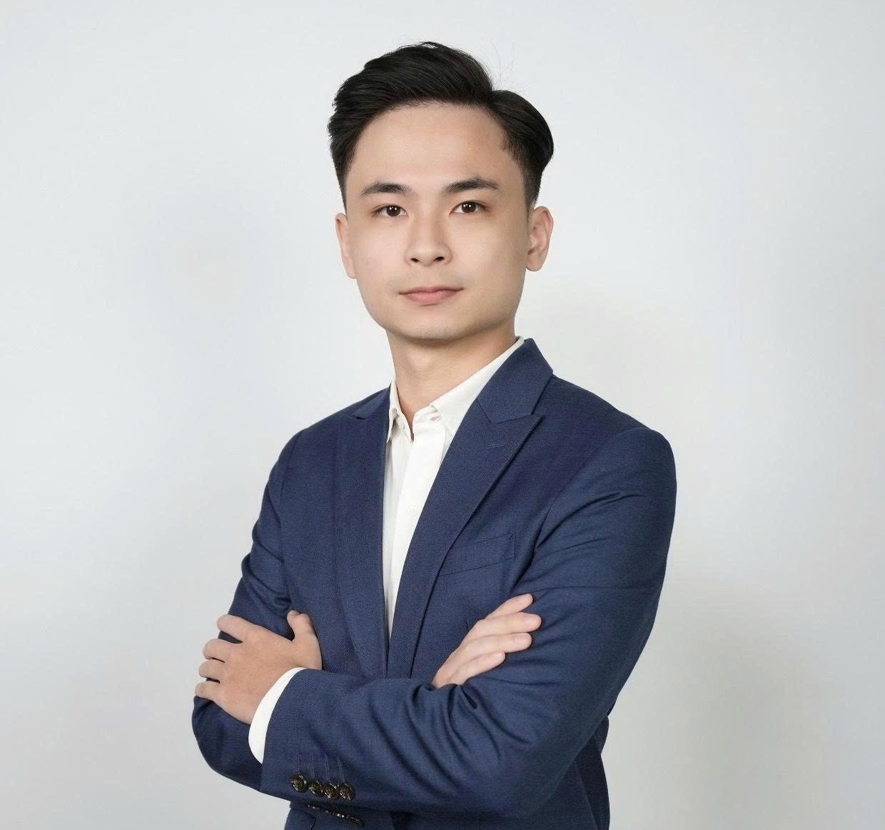 &Ocirc;ng Nghi&ecirc;m Sỹ Tiến - Chuy&ecirc;n gia ph&acirc;n t&iacute;ch cao cấp KBSV.