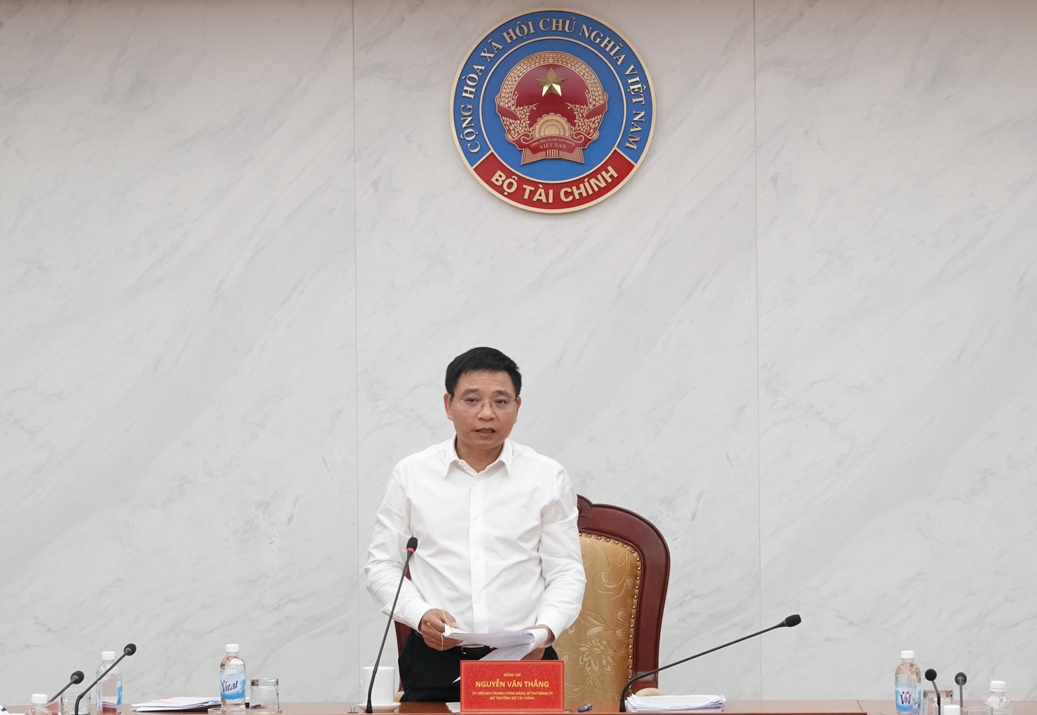 B&iacute; thư Đảng ủy, Bộ trưởng Bộ T&agrave;i ch&iacute;nh Nguyễn Văn Thắng ph&aacute;t biểu chỉ đạo tại Hội nghị.