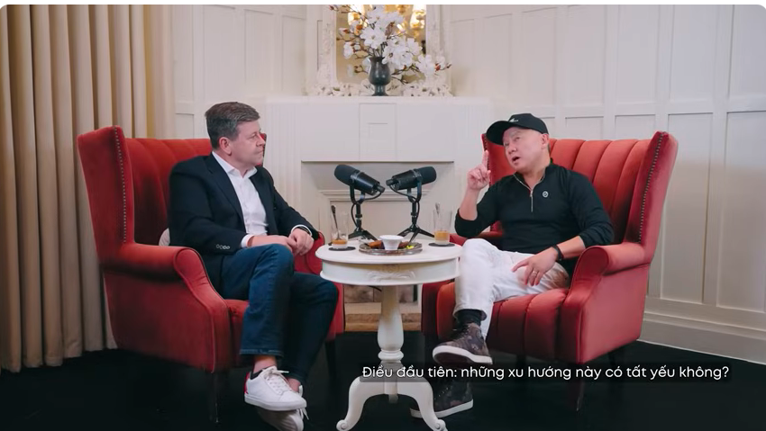 Cuộc đối thoại giữa &ocirc;ng Bob McCooey v&agrave; Thomas Nguyễn, c&ugrave;ng b&agrave;n về vị thế mới của Việt Nam tr&ecirc;n bản đồ to&agrave;n cầu.