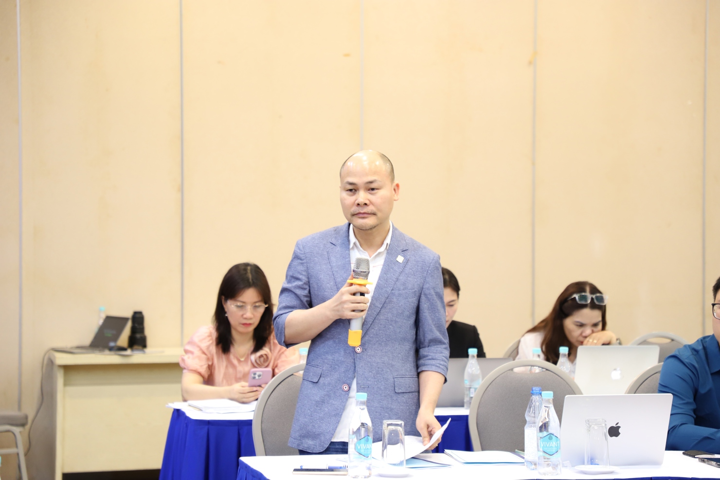 &Ocirc;ng Nguyễn Tử Quảng - CEO Tập đo&agrave;n c&ocirc;ng nghệ BKAV n&ecirc;u &yacute; kiến tại Hội thảo.