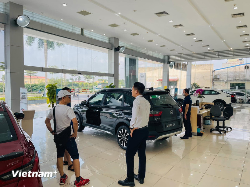 Thị trường ôtô Việt Nam khởi sắc sau tháng Ngâu. (Ảnh: Minh Hiếu/Vietnam+).