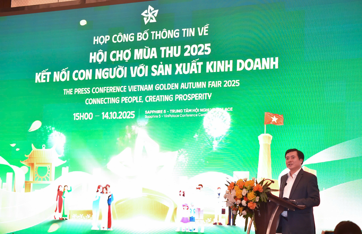 Thứ trưởng Bộ Công Thương Nguyễn Sinh Nhật Tân cung cấp những điểm nổi bật về Hội chợ Mùa Thu năm 2025. 
