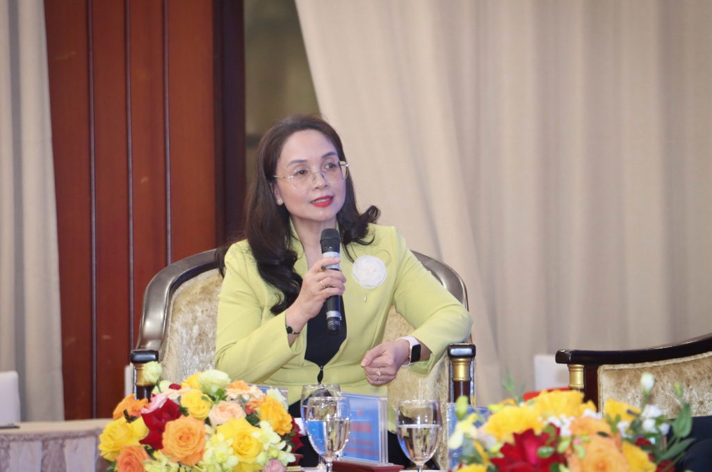 Bà Vũ Thị Ánh Hồng