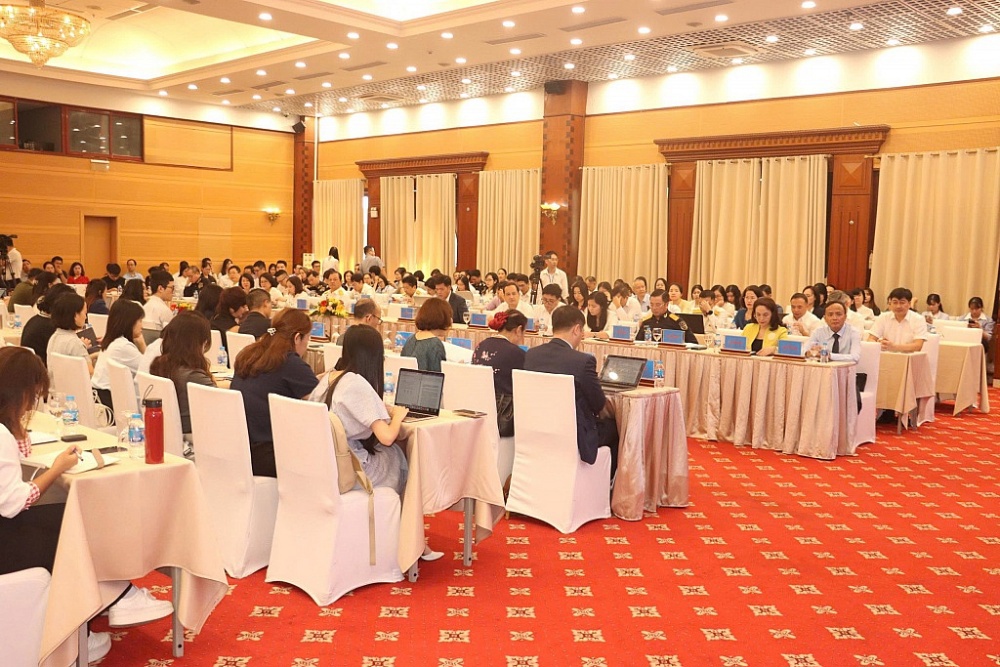 Tọa đàm “Hoàn thiện chính sách thuế, hải quan, thúc đẩy doanh nghiệp phát triển” với sự tham gia của 200 đại diện DN.