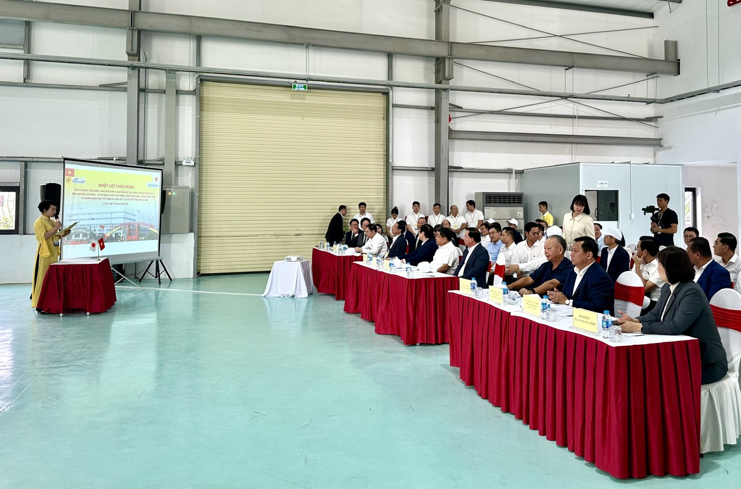 Các đại biểu tham dự Chương trình.