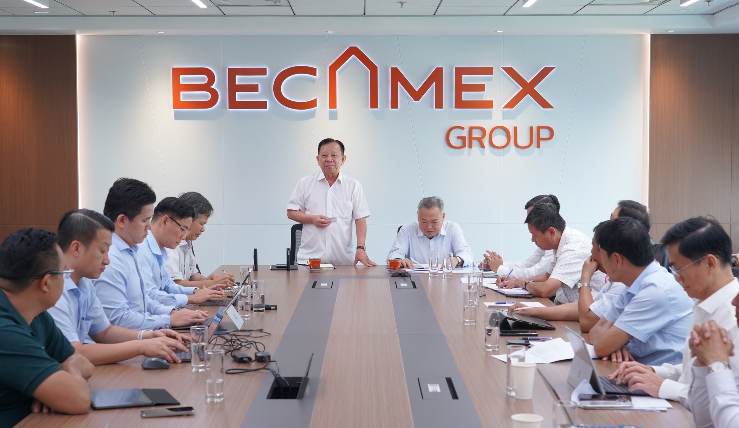 Ông Nguyễn Văn Hùng – Chủ tịch HĐQT Tập đoàn Becamex bày tỏ sự phối hợp chặt chẽ và luôn đồng hành cùng ngành điện