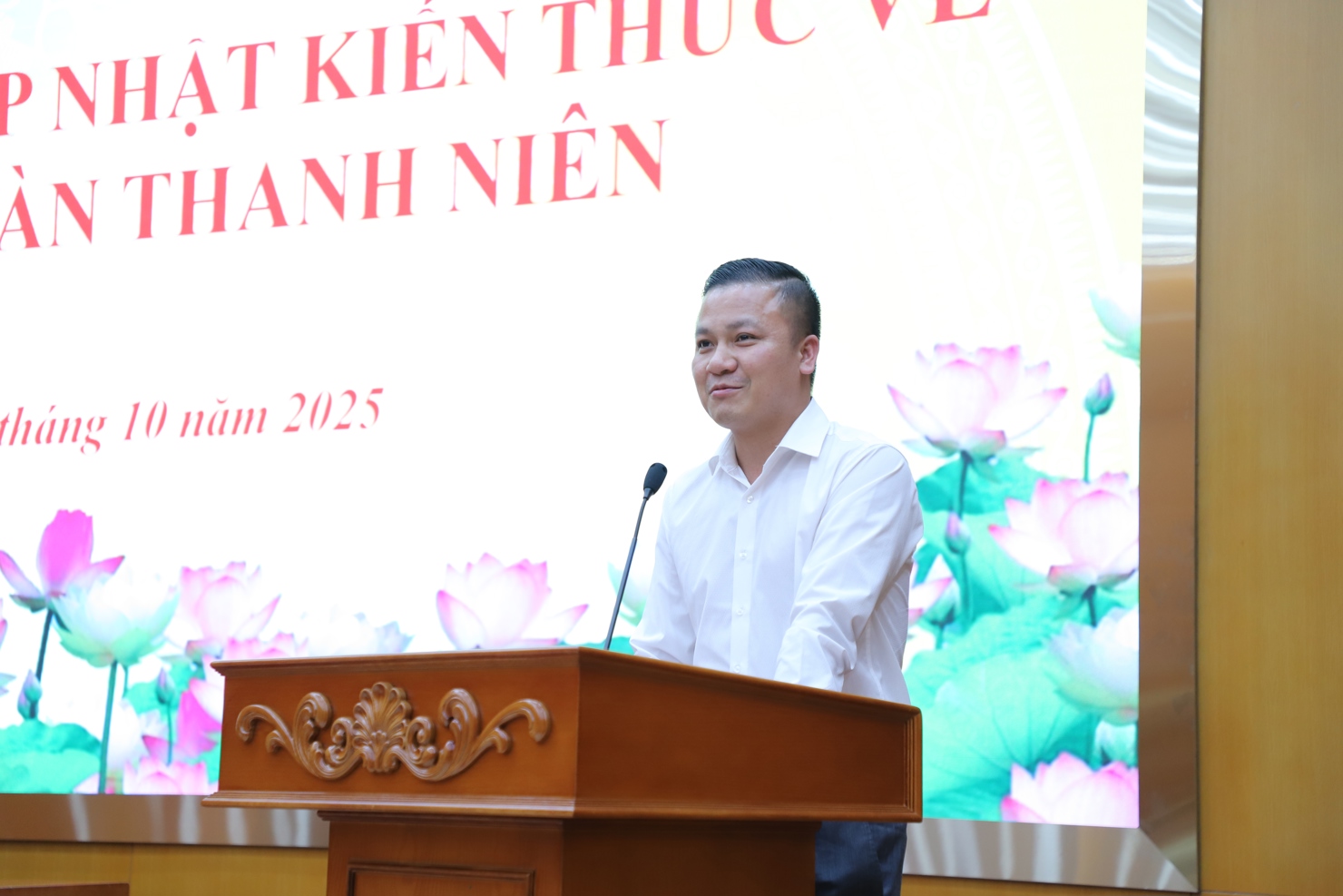Anh L&ecirc; Đ&ocirc;n - B&iacute; thư Đo&agrave;n Thanh ni&ecirc;n Bộ T&agrave;i ch&iacute;nh ph&aacute;t biểu chỉ đạo tại Lớp học.