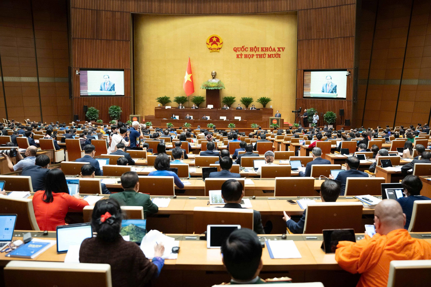 Toàn cảnh phiên khai mạc kỳ họp.