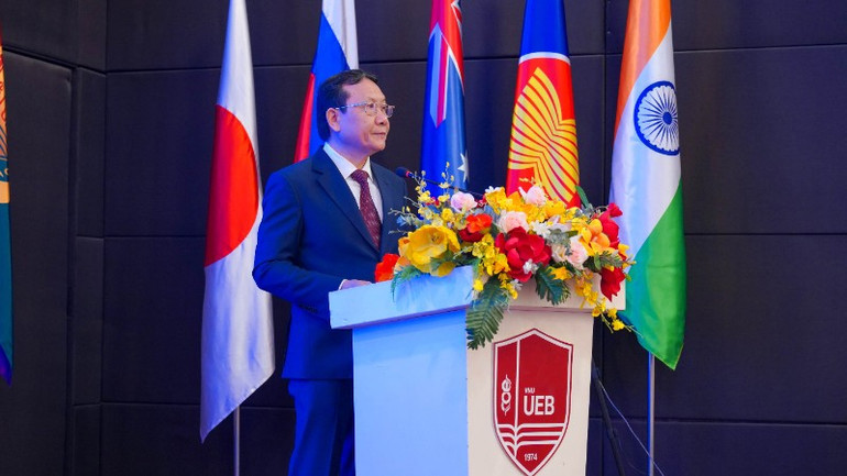PGS.TS Nguyễn Hồng Sơn - Phó Trưởng Ban Chính sách, Chiến lược Trung ương chia sẻ tai Hôi thảo.