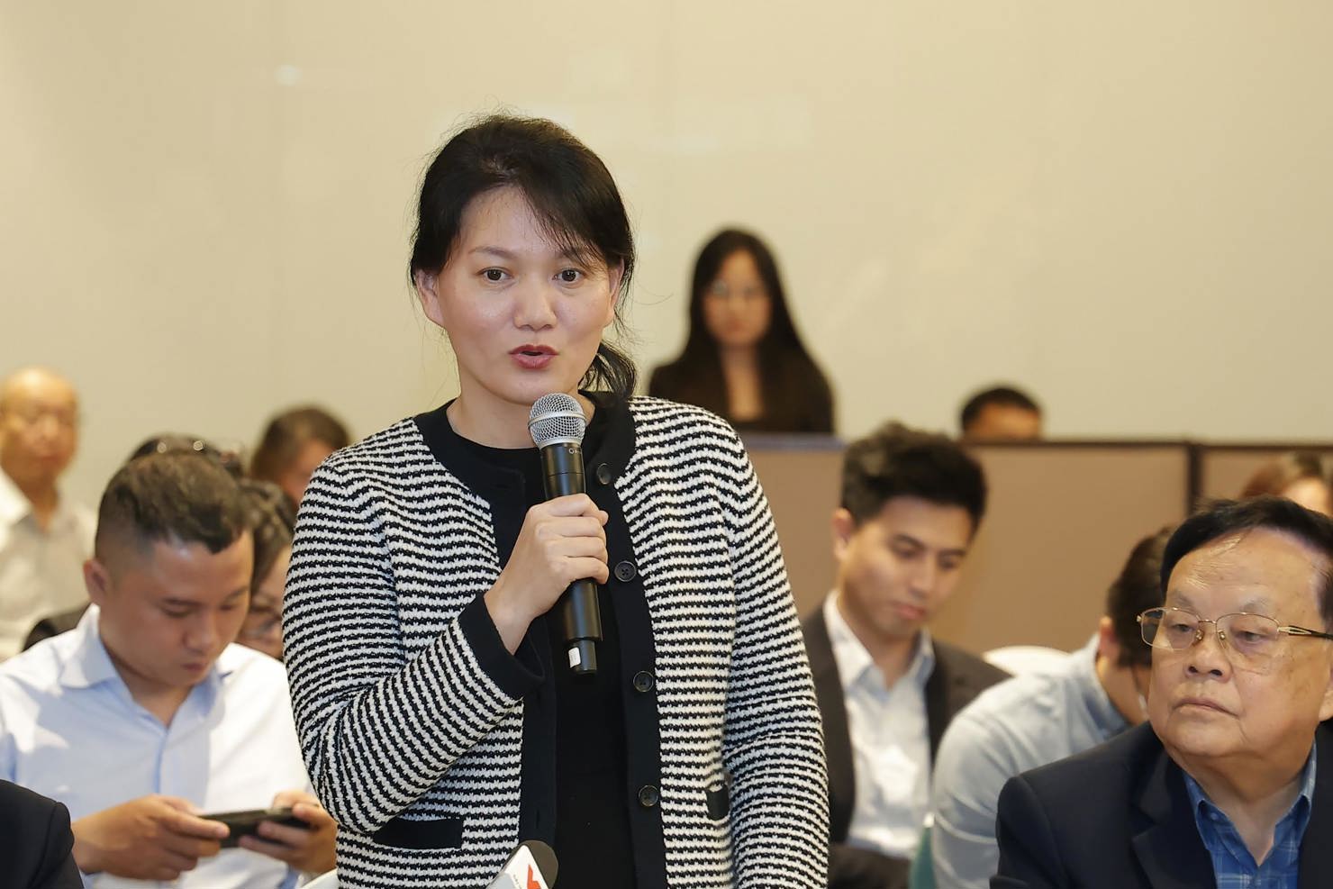 Bà Nguyễn Việt Hà – Quyền Chủ tịch HOSE.
