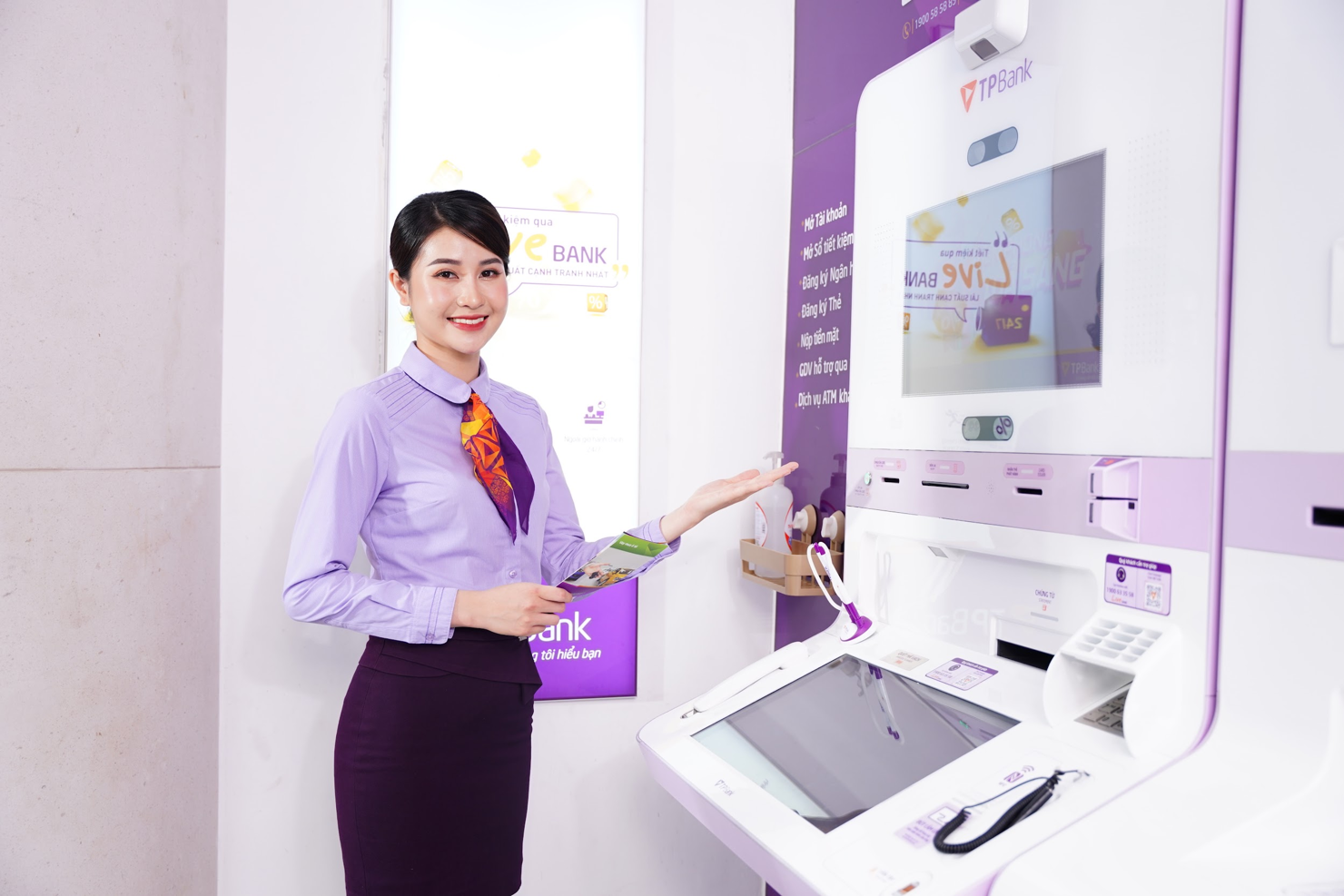 TPBank liên tục đầu tư vào các giải pháp số như App TPBank, LiveBank 24/7, TPBank Biz,... nhằm nâng cao trải nghiệm khách hàng và tối ưu hóa hiệu quả hoạt động.
