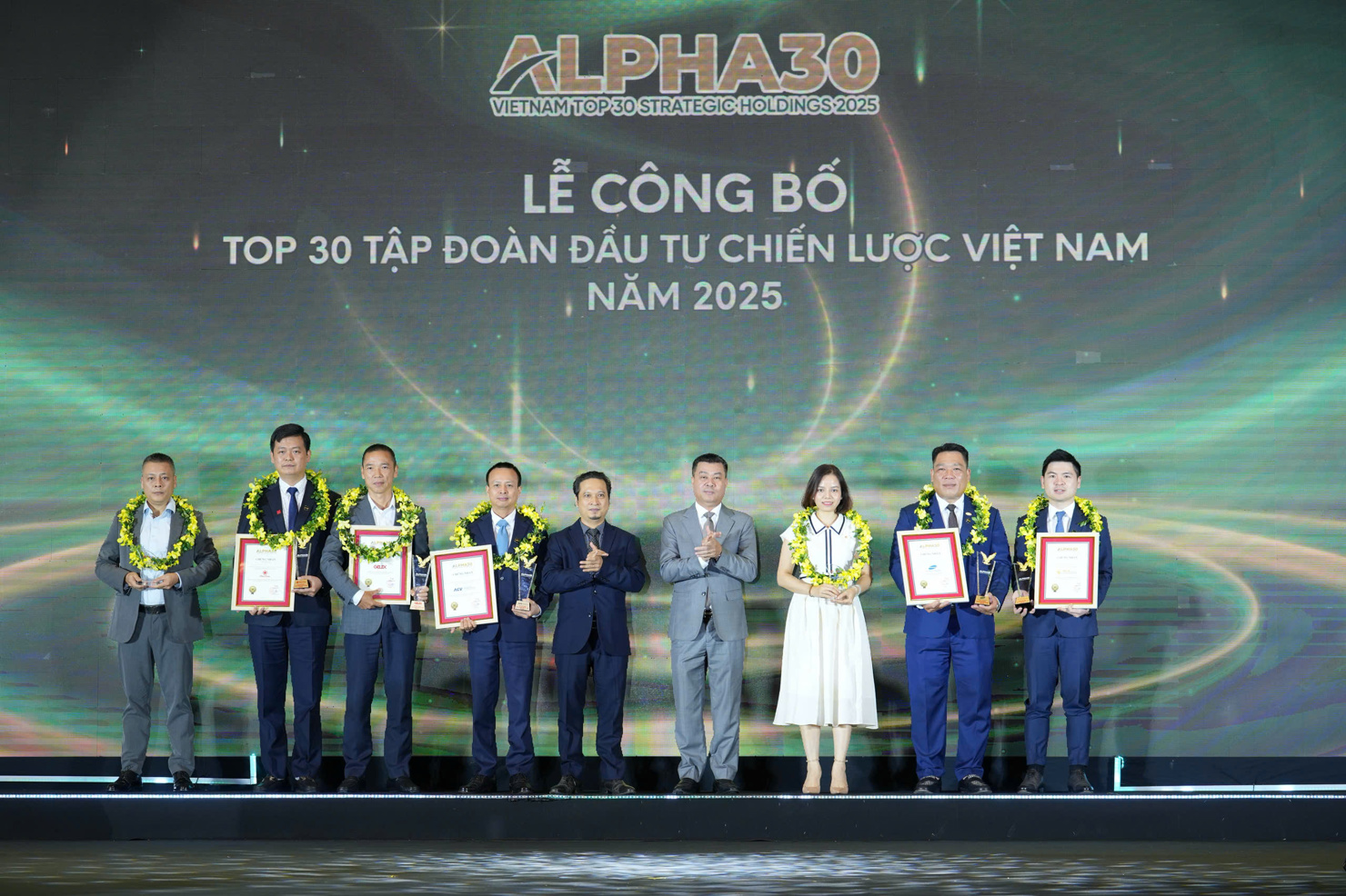 Công bố Top 30 tập đoàn đầu tư chiến lược Việt Nam năm 2025 (ALPHA30)