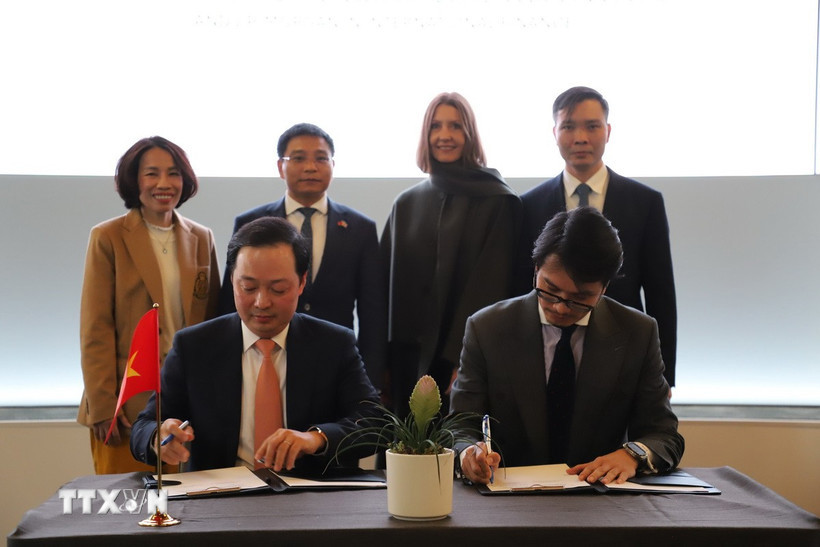 Bộ Tài chính Việt Nam tăng cường hợp tác với Ngân hàng JP Morgan - Ảnh 1