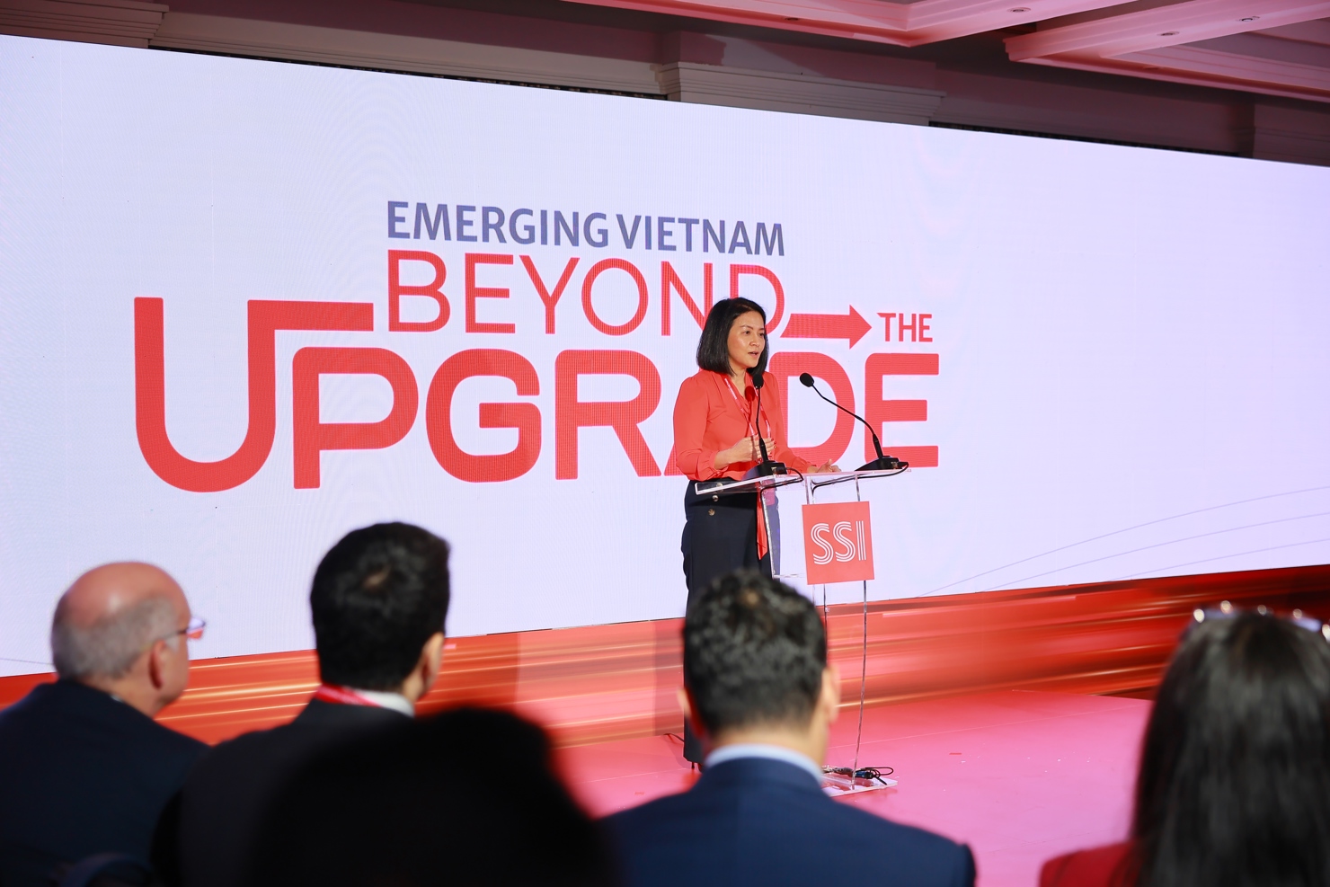 B&agrave; Wanming Du&nbsp;-&nbsp;Gi&aacute;m đốc Ch&iacute;nh s&aacute;ch khu vực ch&acirc;u &Aacute; -&nbsp;Th&aacute;i B&igrave;nh Dương của FTSE Russell ph&aacute;t biểu tại Diễn đ&agrave;n.