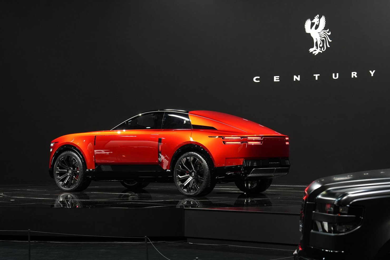 Century được tuyên bố sẽ không có 2 chiếc giống nhau do tính cá nhân hóa cao độ hướng tới giới siêu giàu trên toàn cầu. Ảnh: Hoàng Linh.  