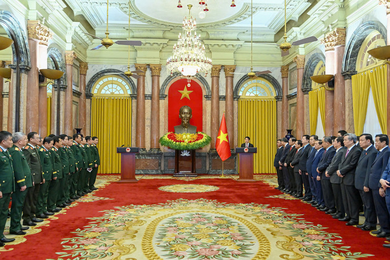 To&agrave;n cảnh buổi lễ. (Ảnh: THỦY NGUY&Ecirc;N)