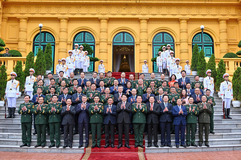 Chủ tịch nước Lương Cường v&agrave; c&aacute;c đồng ch&iacute; tham dự buổi lễ. (Ảnh: Thủy Nguy&ecirc;n)