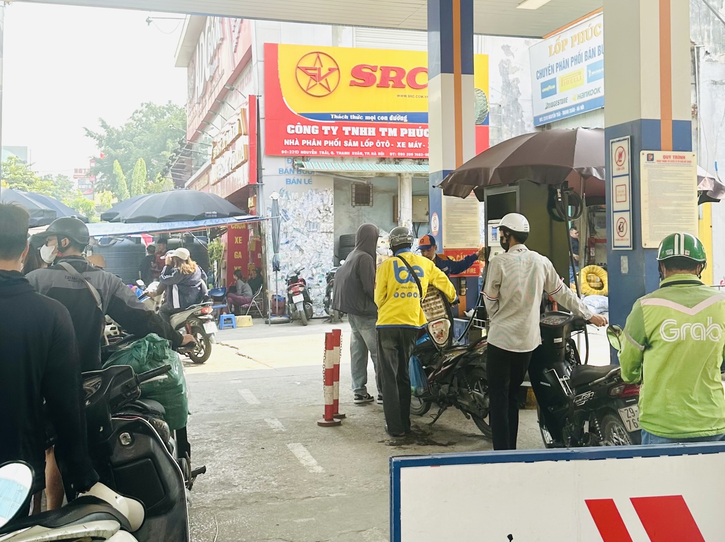 Gi&aacute; xăng dầu được&nbsp;li&ecirc;n Bộ C&ocirc;ng Thương - T&agrave;i ch&iacute;nh phối hợp điều h&agrave;nh&nbsp;nhằm bảo đảm biến động gi&aacute; xăng dầu trong nước ph&ugrave; hợp với thế giới. Nguồn: H.D