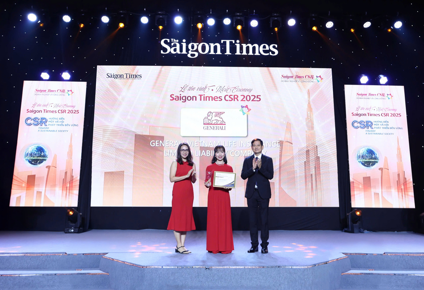 Đại diện Generali Việt Nam tại lễ trao giải.
