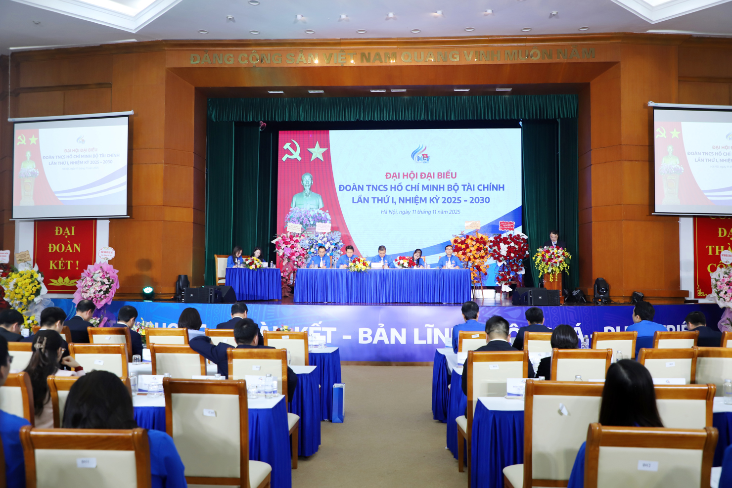 To&agrave;n cảnh Đại hội.