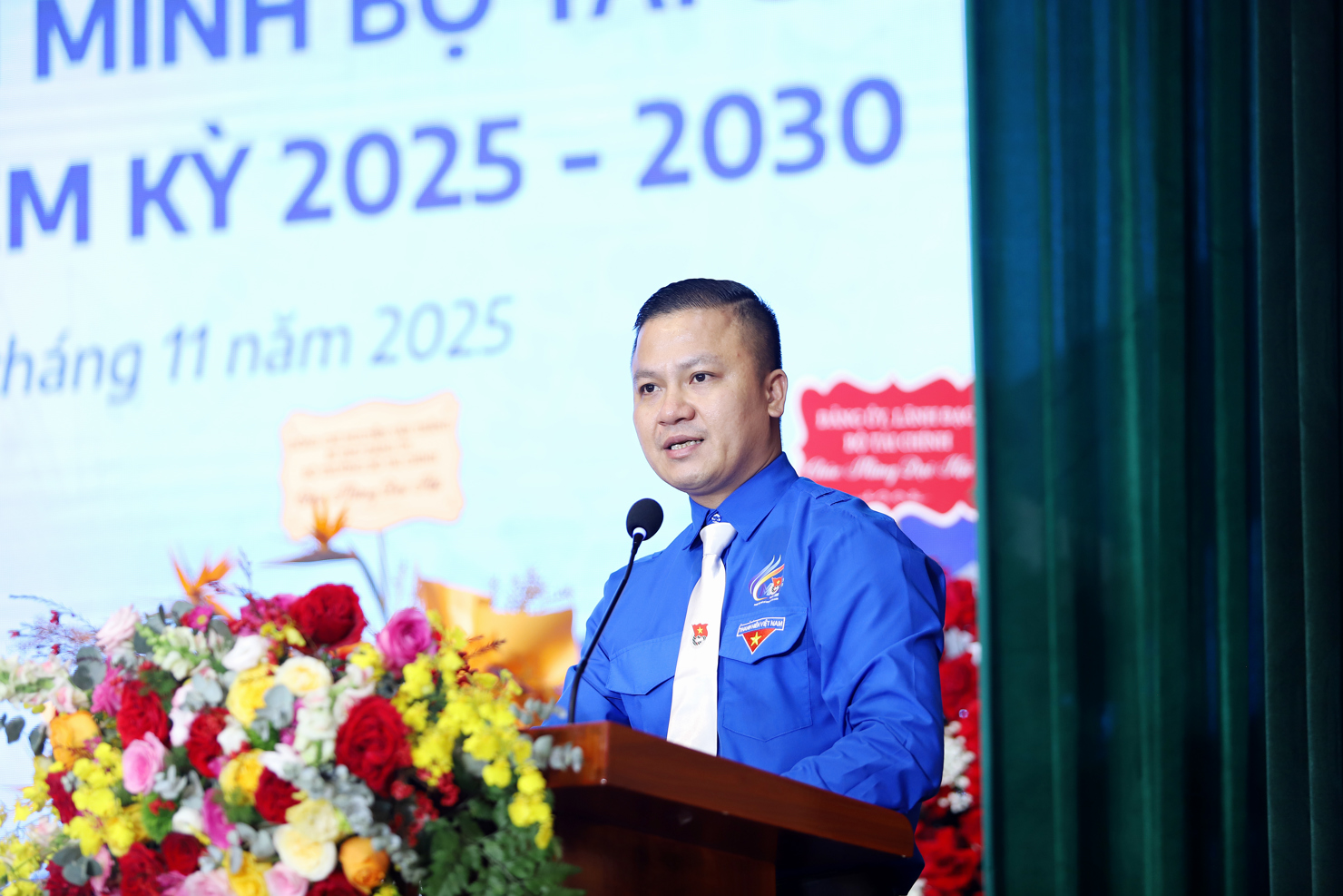 B&iacute; thư Đo&agrave;n Thanh ni&ecirc;n Bộ T&agrave;i ch&iacute;nh L&ecirc; Đ&ocirc;n ph&aacute;t biểu khai mạc Đại hội.